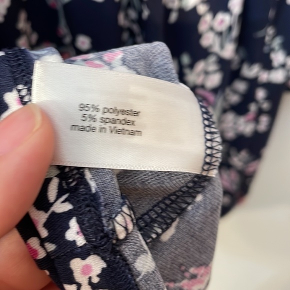 LANE BRYANT NWOT Womens Size 14/16 Floral Printed Crossover Blouse Top Blue Pink - Picture 11 of 12